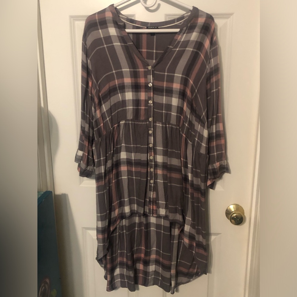 Size 2 high-low plaid tunic top from Torrid